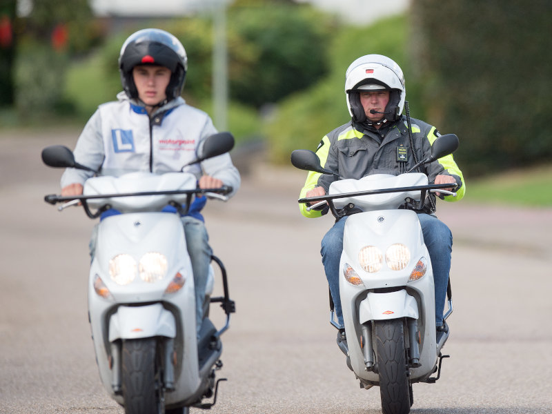 Bromfiets Rijbewijs in 1 Dag Kosten